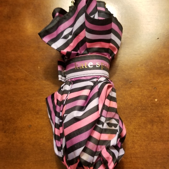 IN TIME FOR RAIN" KATE SPADE UMBRELLA - Picture 1 of 9